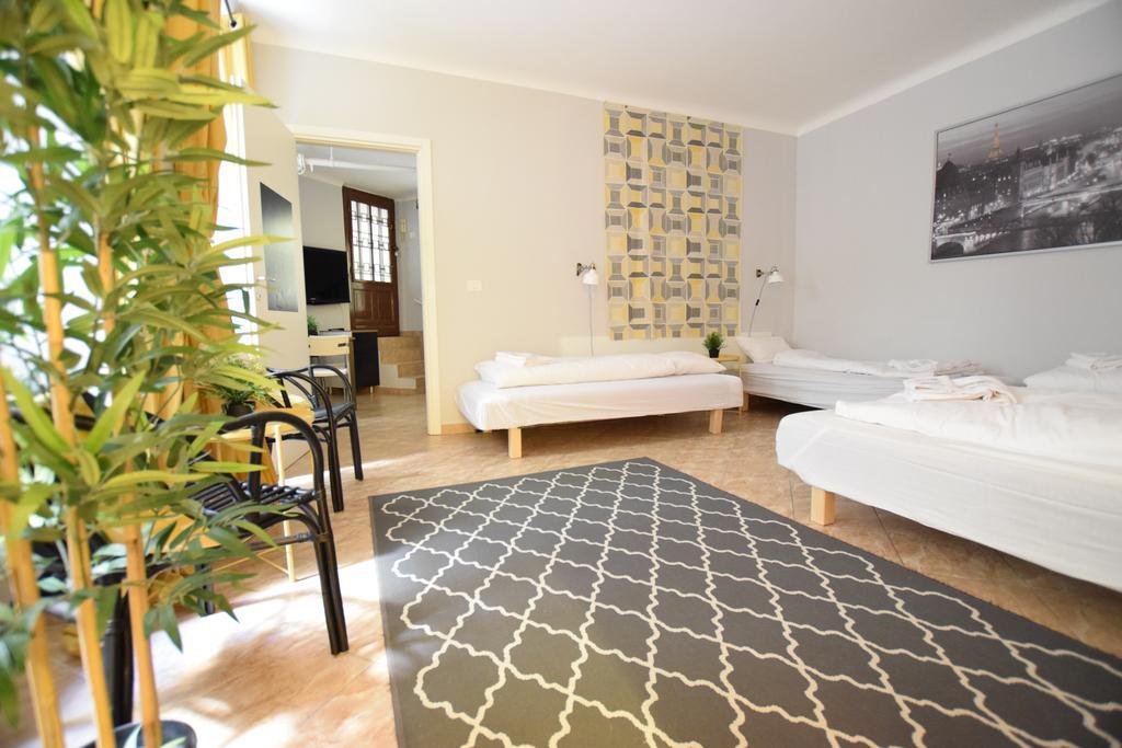Budget Apartment By Hi5 - Revai Koz บูดาเปสต์ ภายนอก รูปภาพ